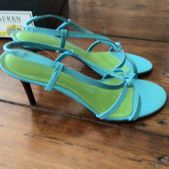 Ralph Lauren kitten heels - Picture 2 of 3